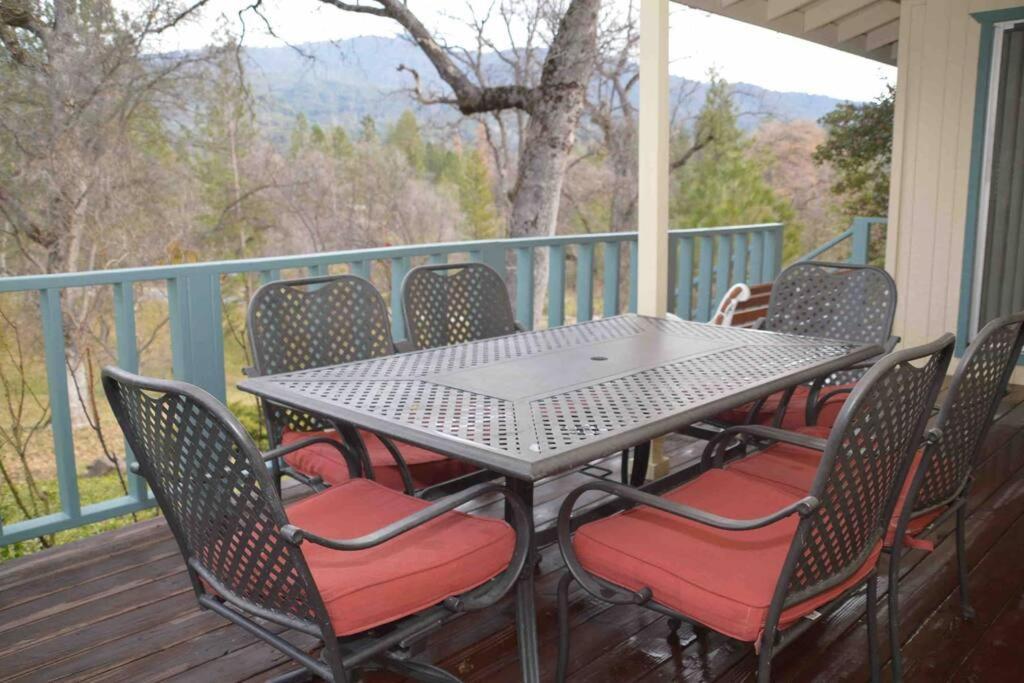 Beautiful 3 Bedroom Home Located Near Yosemite Oakhurst Dış mekan fotoğraf