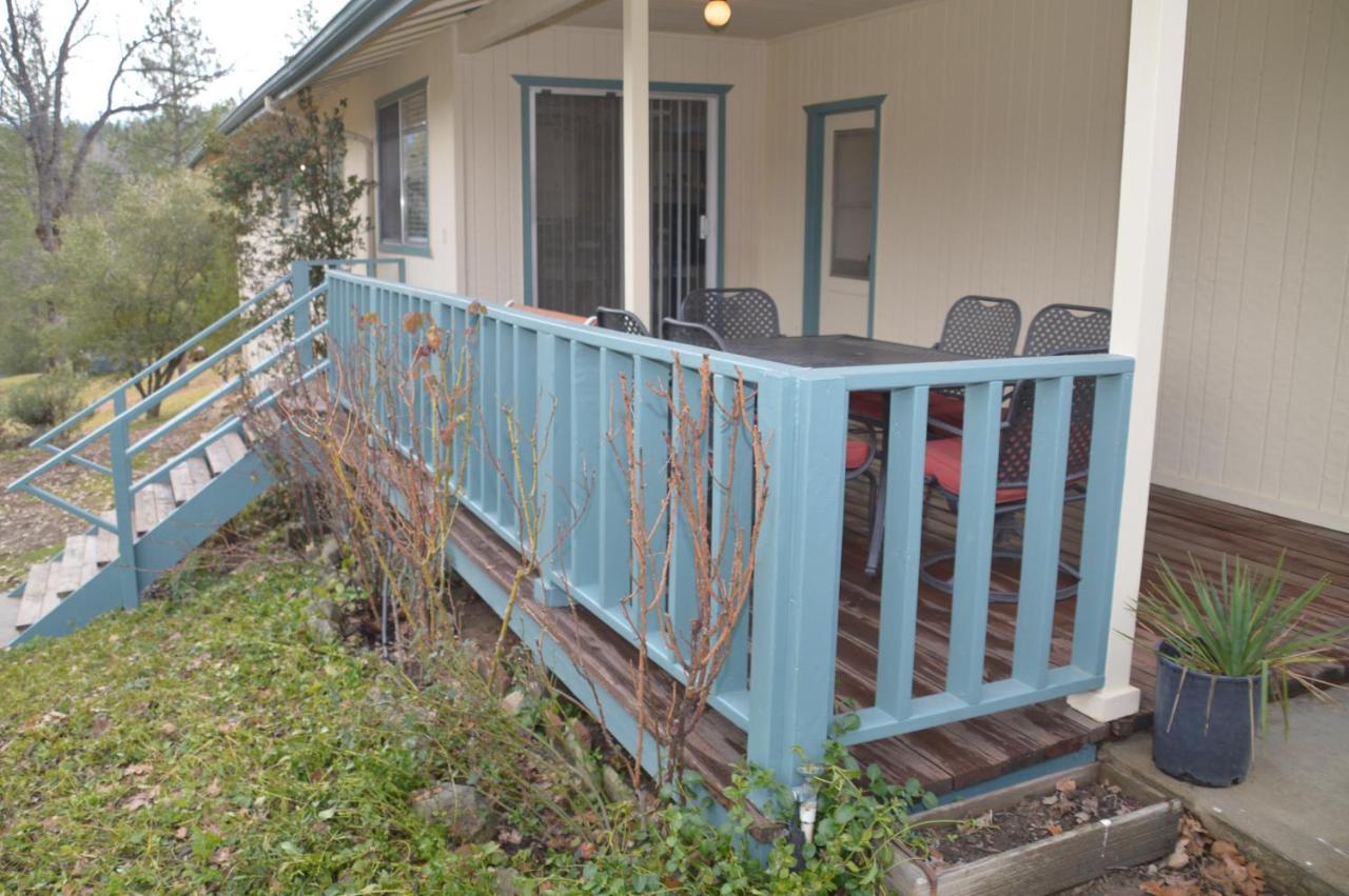 Beautiful 3 Bedroom Home Located Near Yosemite Oakhurst Dış mekan fotoğraf