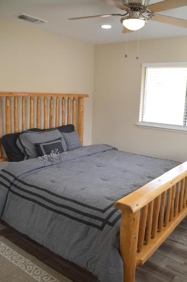 Beautiful 3 Bedroom Home Located Near Yosemite Oakhurst Dış mekan fotoğraf